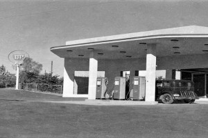 Bilde av A. Liverød bensin